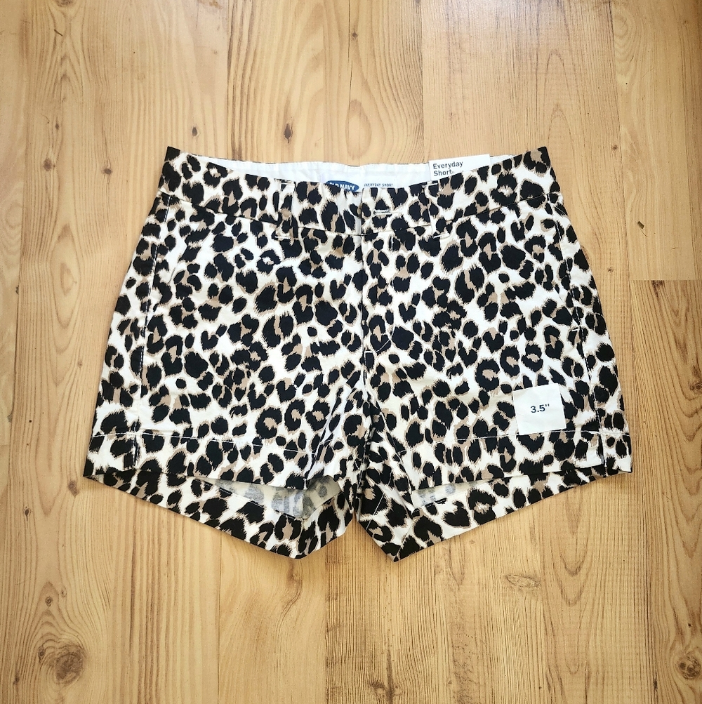 Old Navy | NEW Leopard Print Shorts